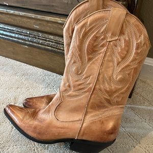 Aldo Cowgirl Boots - Size 39 - Light Brown Leather